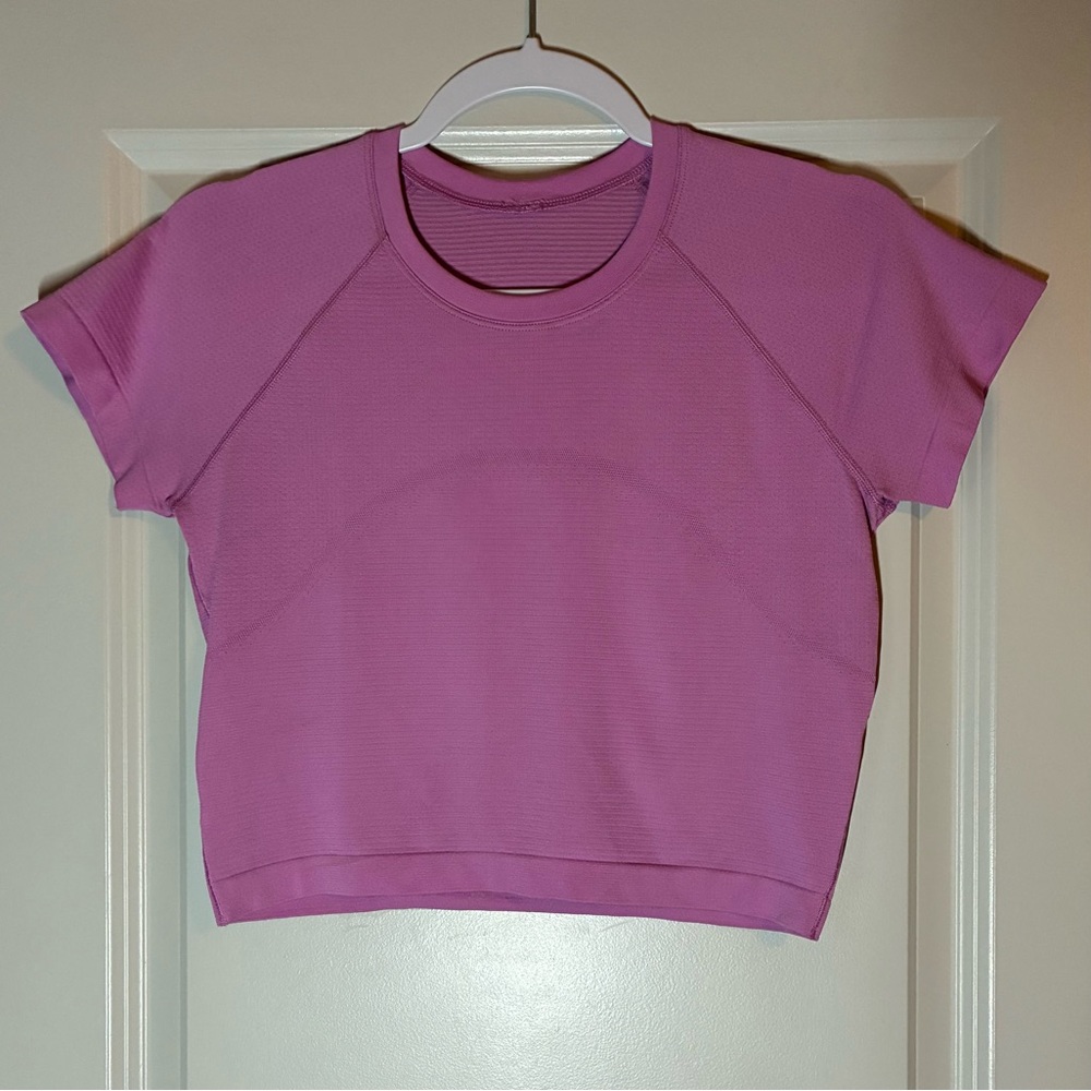 Lululemon Swiftly Tech Cropped Short-Sleeve Shirt 2.0 in Dahlia Mauve Size 8 - Picture 4 of 6